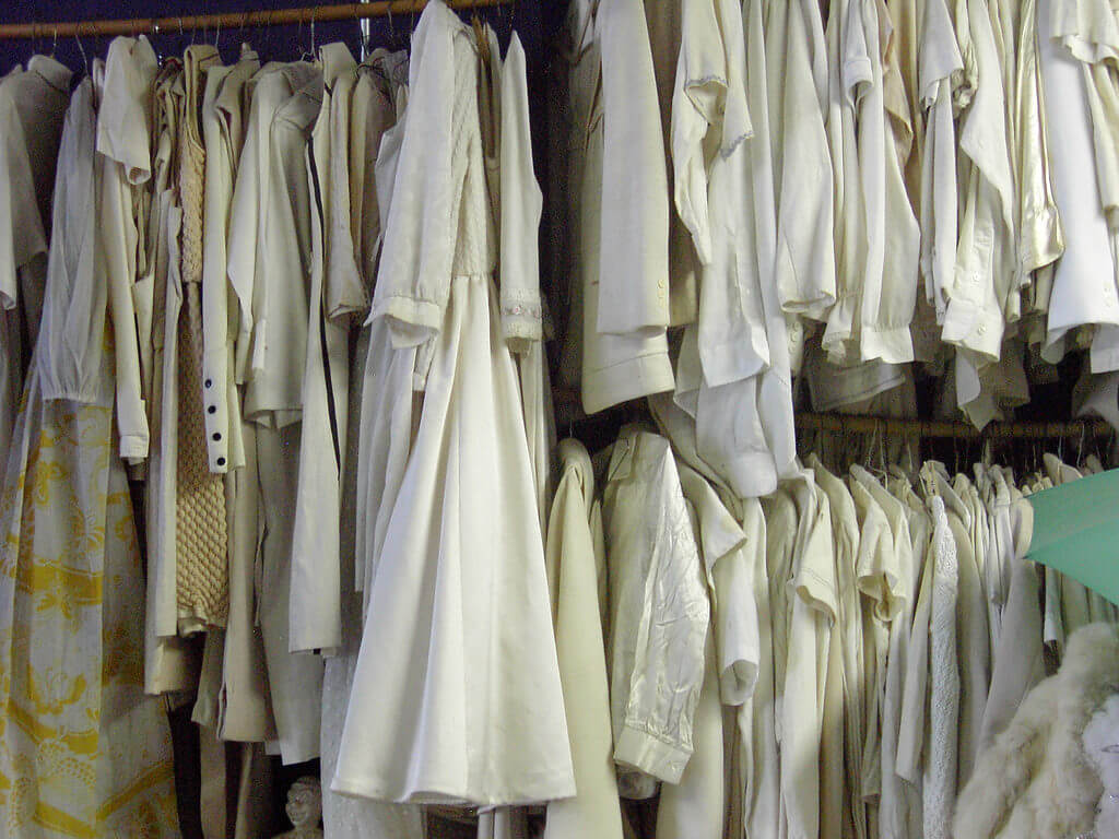 Como Tirar Manchas Amarelas das Roupas